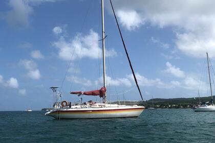 Hire Sailboat Jeanneau Melody Pointe-a-Pitre
