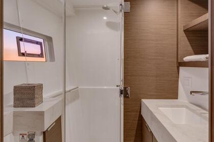 Location Catamaran Lagoon-Bénéteau Lagoon 40 - 4 + 2 cab Lavrio