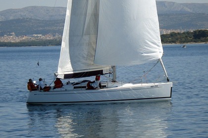Verhuur Zeilboot GRAND SOLEIL 37 R Šibenik