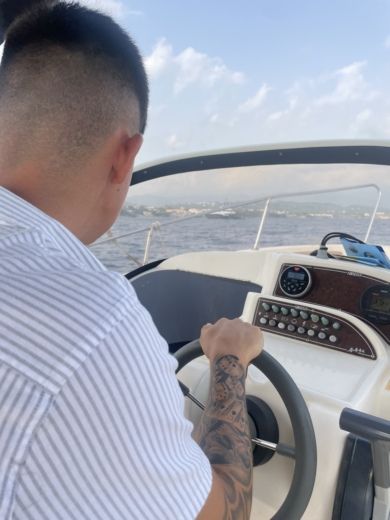 Zaquintos Motorboat Nireus Ω53 alt tag text