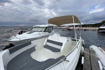 Location Bateau à moteur Pacific Craft Open 670 Biscarrosse