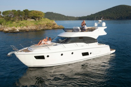 Hire Motorboat  Bavaria Virtess 420 Fly Palma de Mallorca