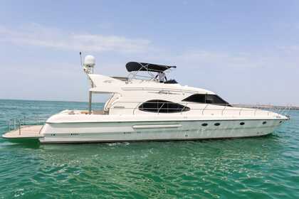 Charter Motor yacht Azimut Azimut 68 Dubai