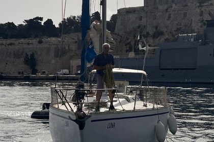 Rental Sailboat Tecnocantieri Arrogance 12 Sliema