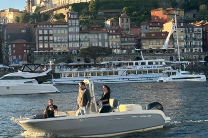 Alquiler Lancha Invictus HX 200 Oporto