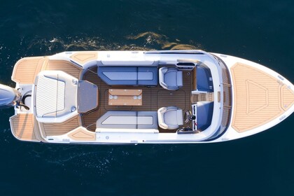 Charter Motorboat Alfastreet 25 Como