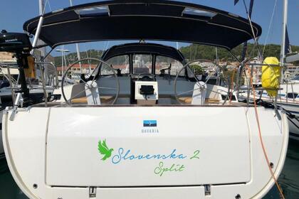 Miete Segelboot Bavaria Yachtbau Bavaria Cruiser 46 - 4 cab. Split