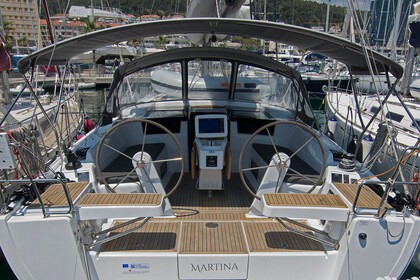 Charter Sailboat HANSE 418 Split