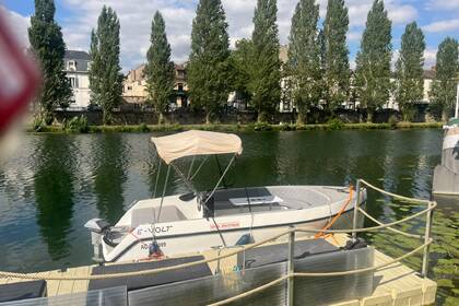 Aluguel Barco sem licença  électrique 10 places vers Fontainebleau Melun