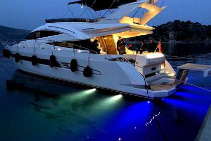 Hire Motor yacht Galeon 640 Fly Hisarönü