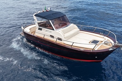 Location Bateau à moteur tecnonautica jeranto 7.50 Sorrente