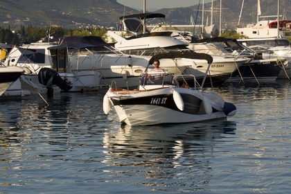 Verhuur Motorboot Barracuda 545 Split