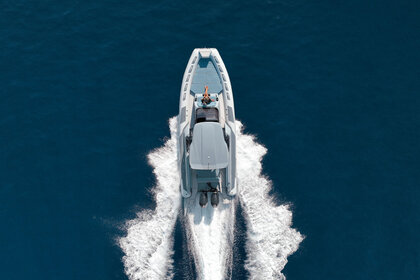 Charter RIB Ranieri International Cayman 33 Executive Porto Ercole