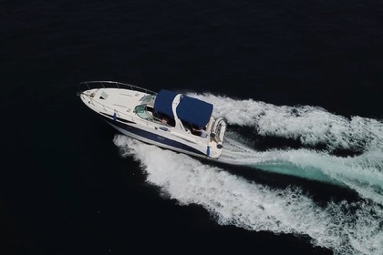 Charter Motorboat Bayliner 325 sunbridge Phuket