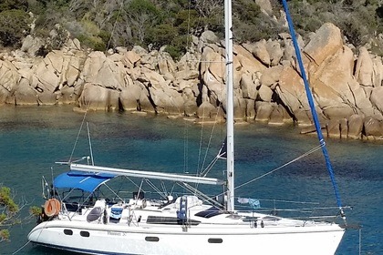 Hire Sailboat Hunter 376 Ajaccio