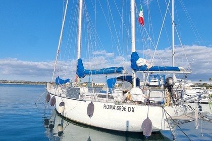 Hire Sailboat Rcd Vagabond ketch 47 Gallipoli