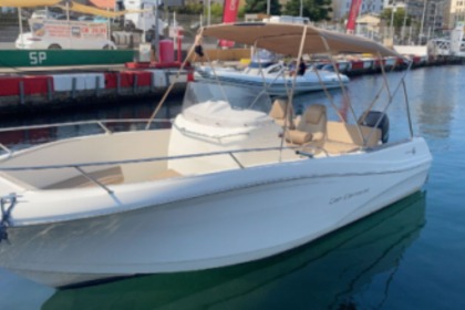 Location Bateau à moteur JEANNEAU CAP CAMARAT 7.5 Ajaccio