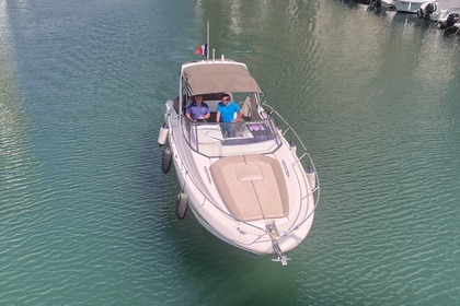 Location Bateau à moteur Jeanneau Leader 8 Fréjus