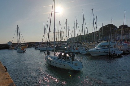 Charter Sailboat Bavaria 36 Cruiser Arzon