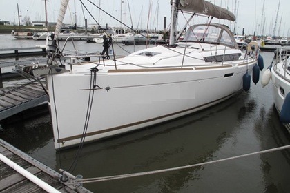 Location Voilier Jeanneau Sun Odyssey 379 La Trinité-sur-Mer