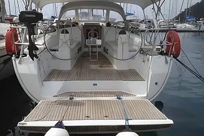 Charter Sailboat  Bavaria 40 Cruiser Nydri