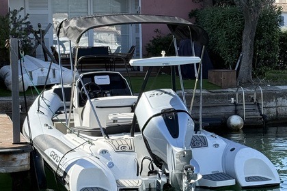 Charter Motorboat Grand GOLDEN LINE 650 Port Grimaud