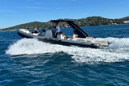 Hire RIB Black manta B7 Saint-Tropez