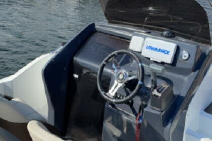 Hire Motorboat Beneteau Flyer 5 Sundeck La Ciotat