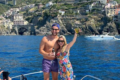 Miete Motorboot ESPERIENZA PRIVATA 6 ORE E VISITA AI VILLAGI La Spezia