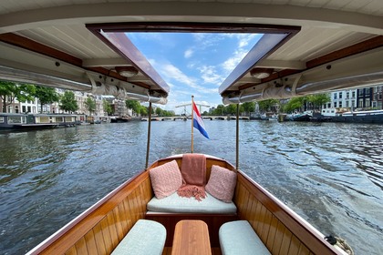 Charter Motorboat Salonboat Elisabeth Amsterdam