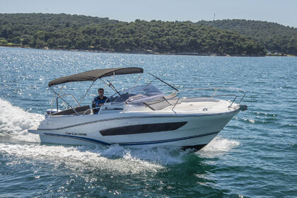 Verhuur Motorboot Jeanneau Cap Camarat 7.5 WA Cogolin