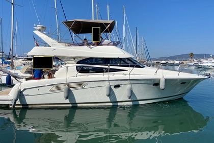 Charter Motorboat Jeanneau Prestige 440 Cannes