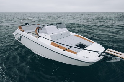 Charter Motorboat Beneteau Flyer 7 Tisno