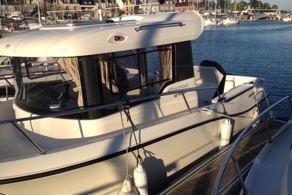 Charter Motorboat QUICKSILVER 650 Tréboul