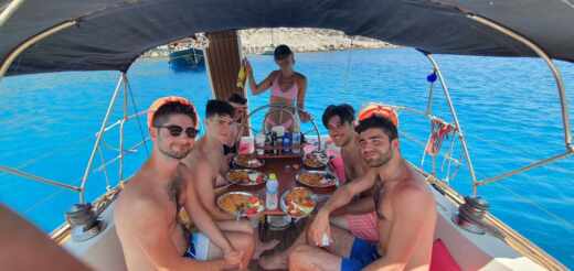 Родос Sailboat Beneteau Oceanis 321 alt tag text