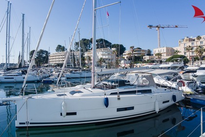 Rental Sailboat 3 DUFOUR 430 (3D/2C/0P) - CH Bandol