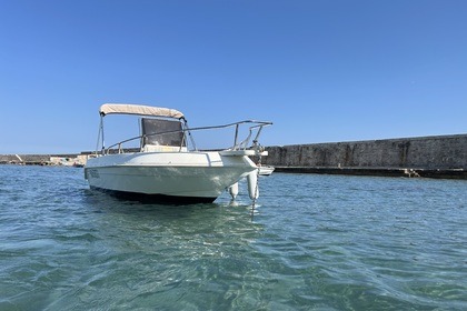 Location Bateau à moteur Salpa 624 Sète