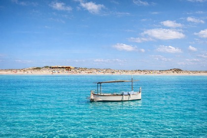 Charter Motorboat Menorquin 31 Formentera