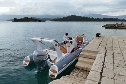 Charter RIB Honda 6m 100HP Lastovo