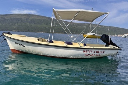 Hire Motorboat Elan Elan Pasara 490 Đenovići