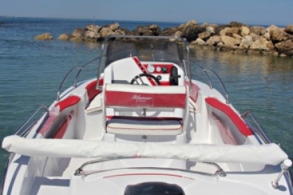 Noleggio Barca senza patente  Blumax 580 open line PRO Avola
