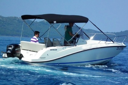 Charter Motorboat QUICKSILVER 675 Zaton