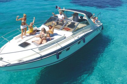Hire Motorboat FAIRLINE Targa 33 Antibes