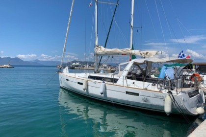 Charter Sailboat Beneteau Oceanis 45 Corfu