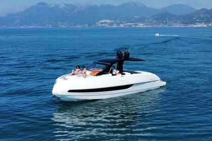 Charter Motorboat Invictus TT 420 Amalfi