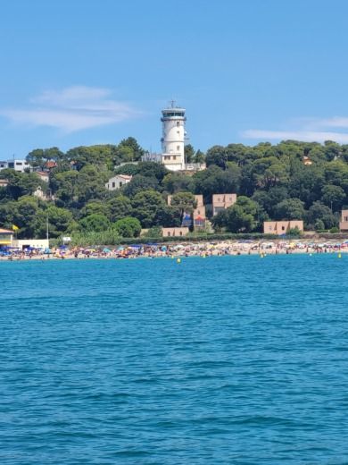 Martigues Motorboat B2Marine CAP FERRET 500 alt tag text