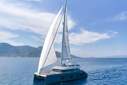 Charter Sailing yacht SUNREEF Sunreef 80 Athens