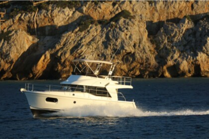 Rental Motorboat Beneteau Swift Trawler 35 Pula