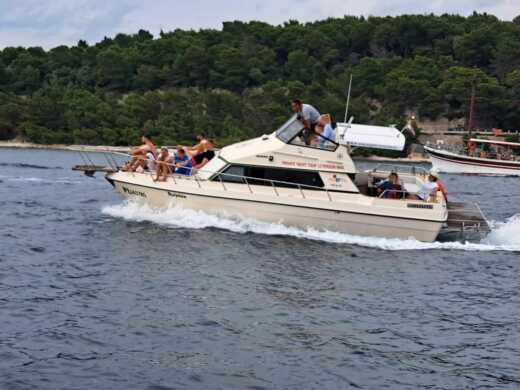 Motorboat Fiberglass Gobby 28 fly Planimetria della barca