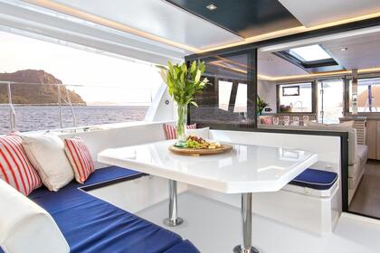 Hyra båt Katamaran  Moorings 4500L Cannigione